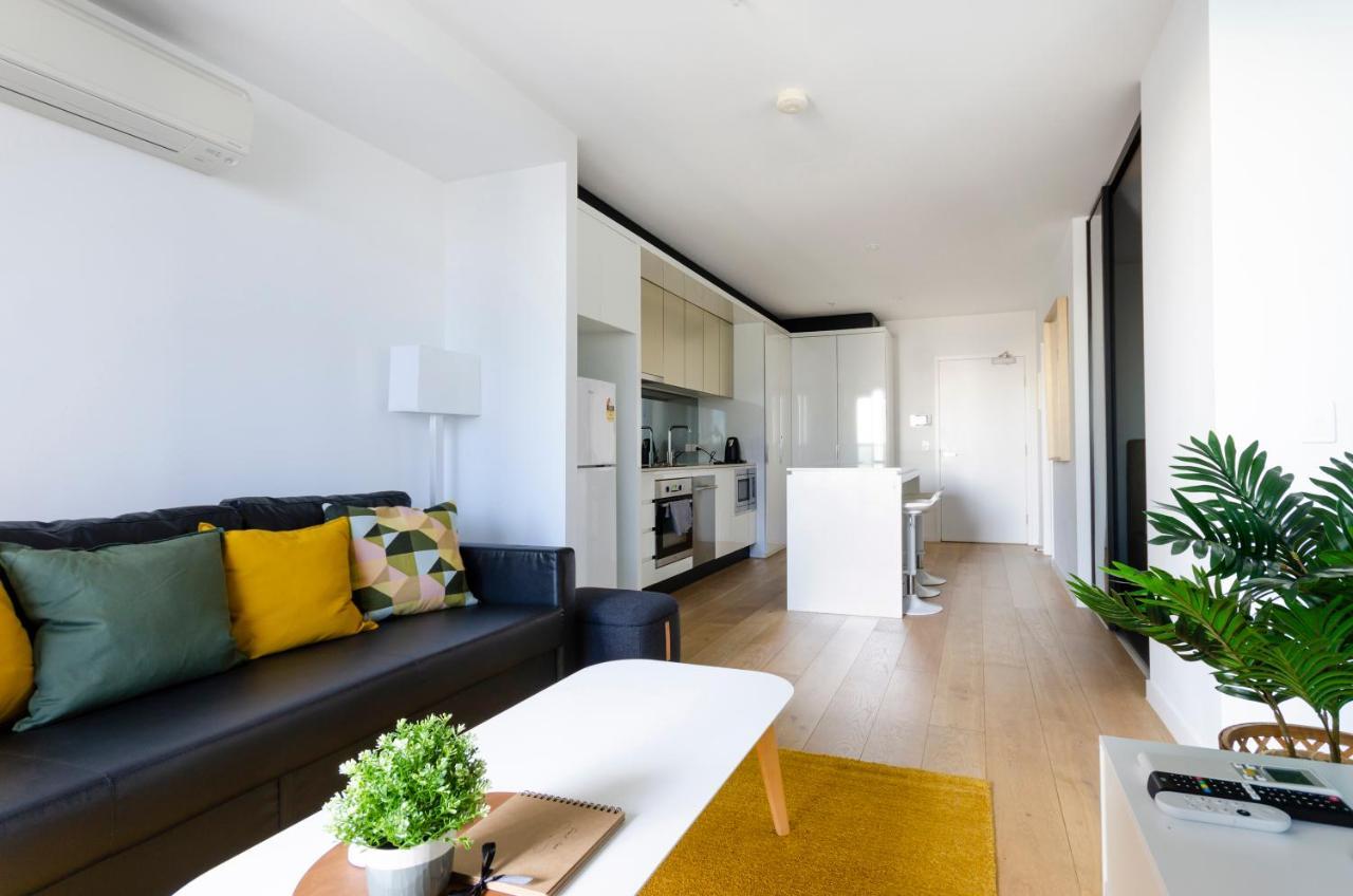 2Br Cbd Pad, City Views, Free Parking, Pool, Gym Melbourne Exterior photo