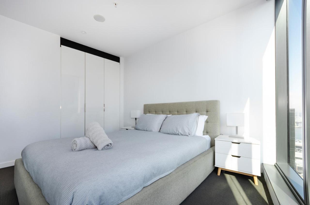 2Br Cbd Pad, City Views, Free Parking, Pool, Gym Melbourne Exterior photo