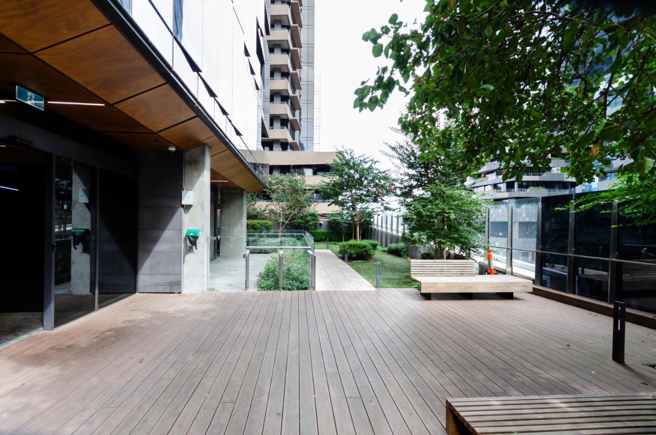 2Br Cbd Pad, City Views, Free Parking, Pool, Gym Melbourne Exterior photo